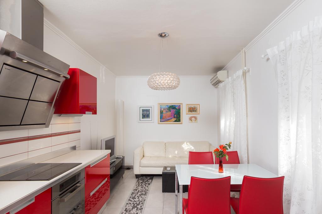 Central Luxury Apartments Ragusa Esterno foto